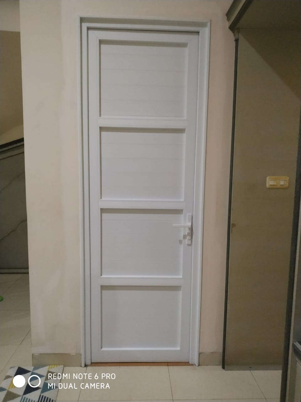 Pintu Swing Panel UPVC
